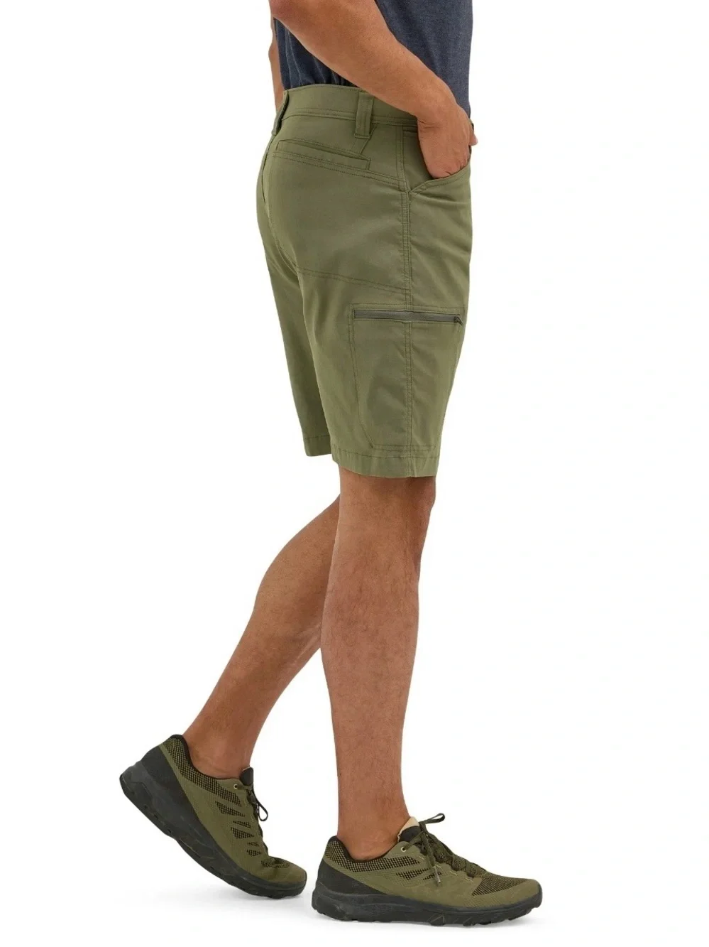 Wrangler® Men's and Big Men's Outdoor Performance Zip Cargo Short with UPF 50+